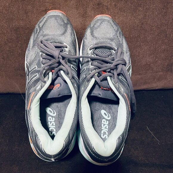 Excellent condition ASICS GEL NIMBUS 19 Womens 8 US 39.5 EUR Grey Seafoam Green - Picture 6 of 9